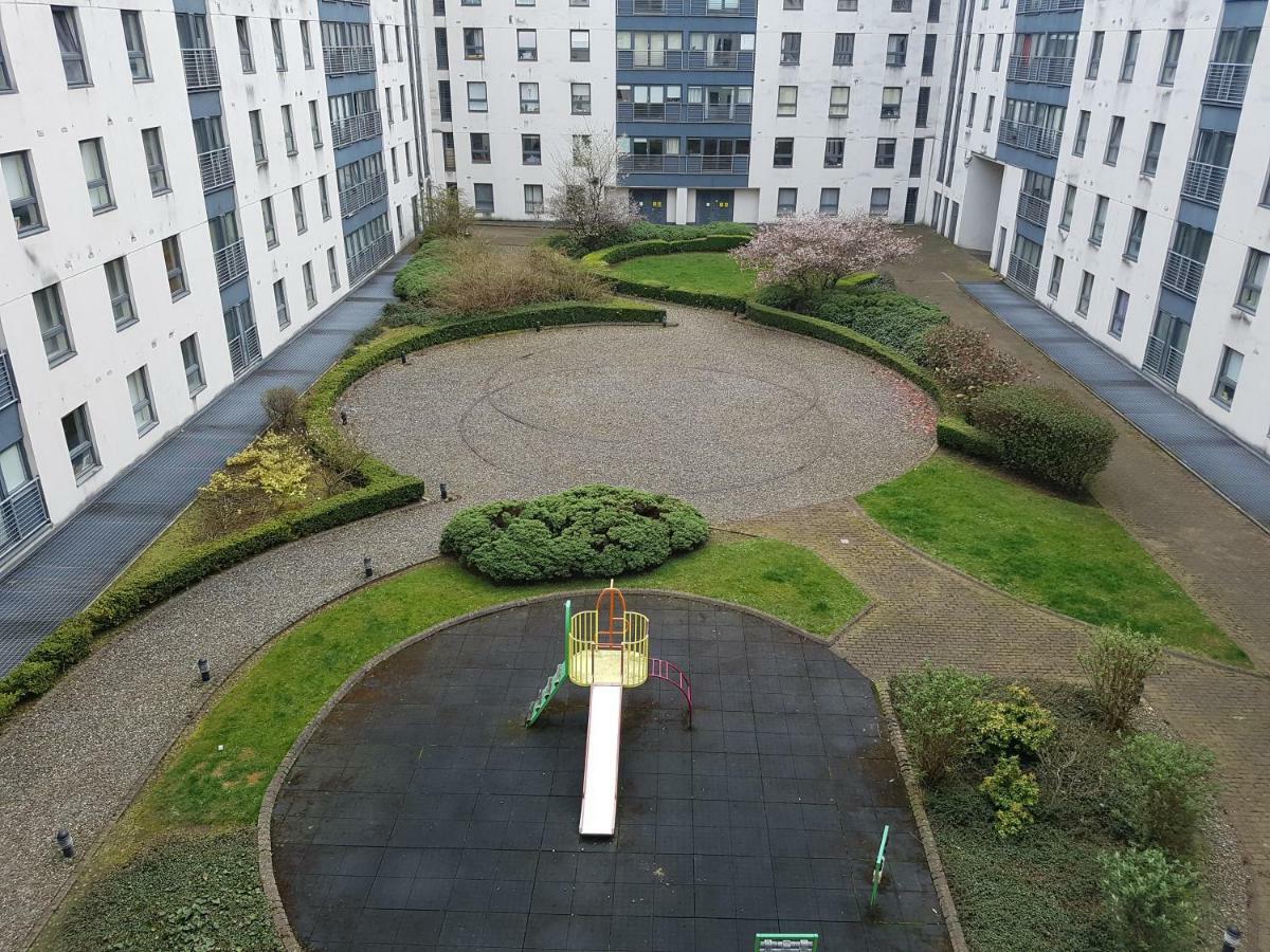 Glasgow'S Modern & Stylish 3 Bedroom Aparment エクステリア 写真